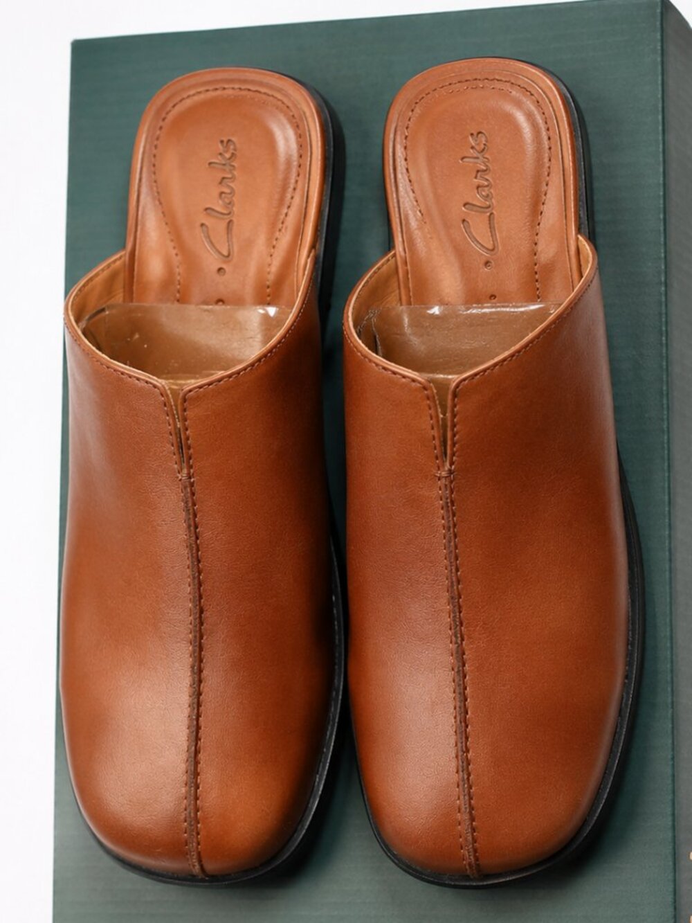 Clarks Dunham Leather Mule Clogs Light Tan Size NIB